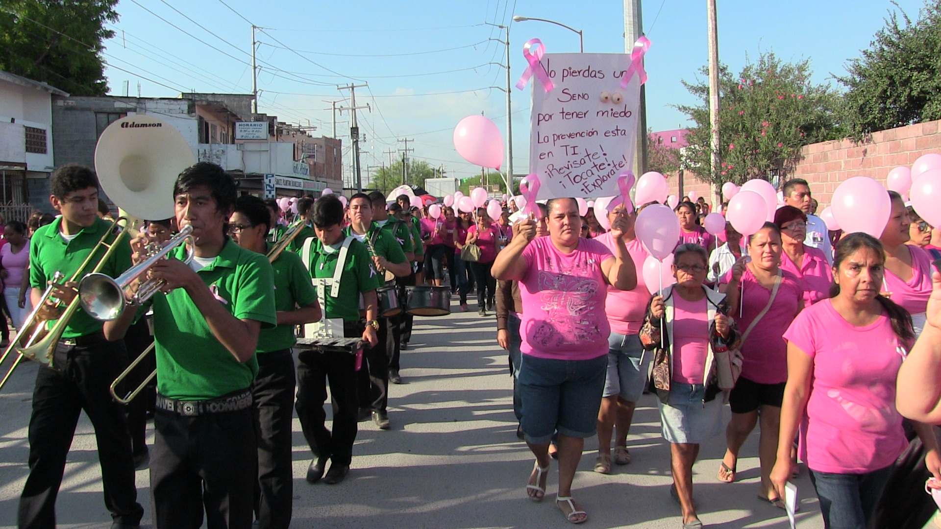 Conmemoran Día Internacional Contra el Cáncer de Mama