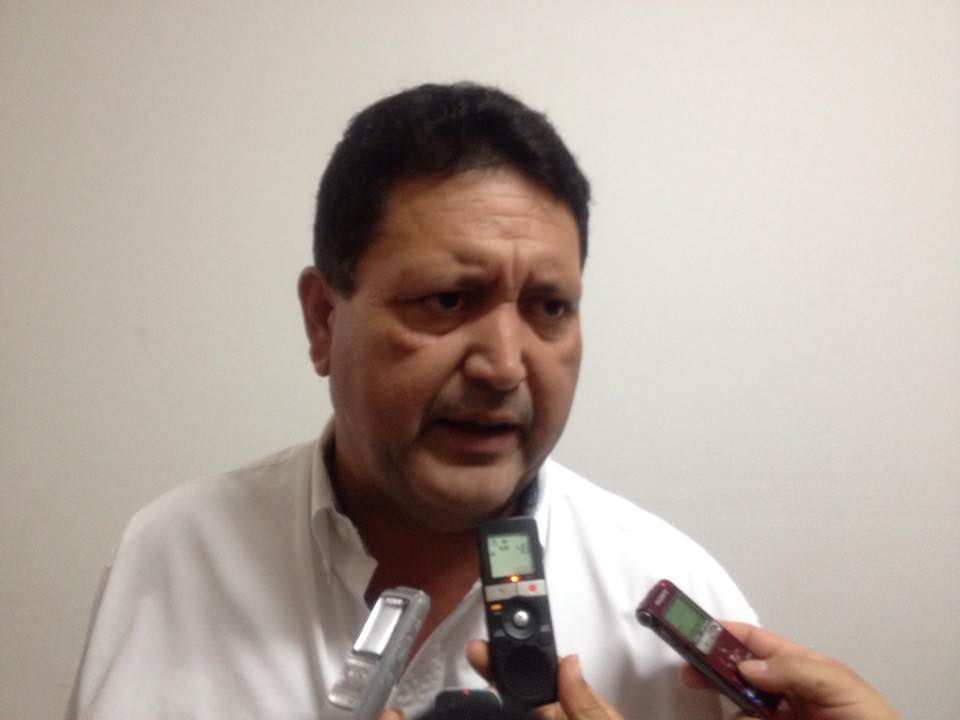 Preparan entrega de becas