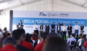 TAM-091-2017.-Entrega-Gobernador-becas-de-inglés-a-estudiantes-de-Reynosa-1-850x500