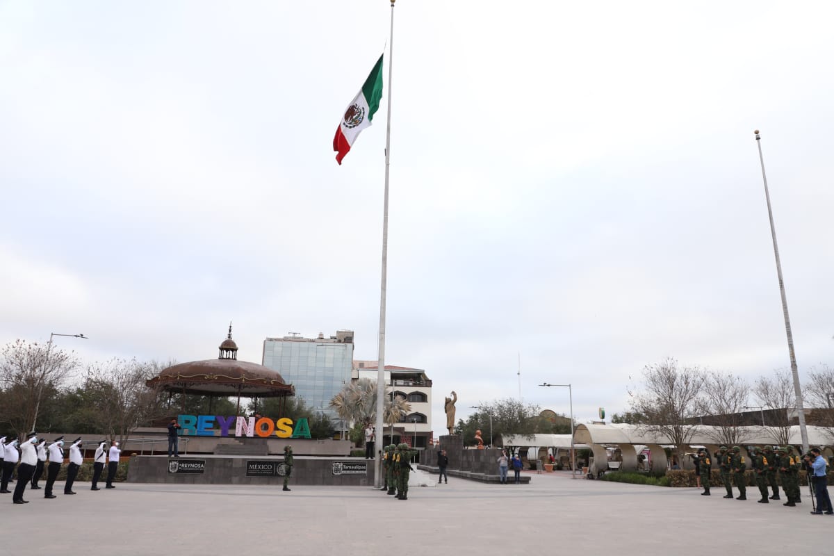 Presidió Alcaldesa de Reynosa ceremonia del Día de la Bandera