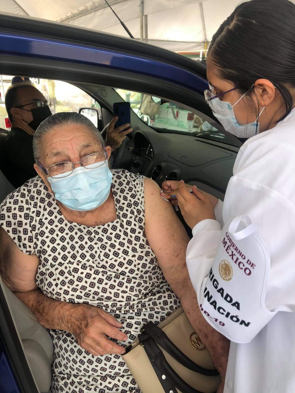 Invita Municipio a adultos mayores a recibir segunda dosis anti COVID-19
