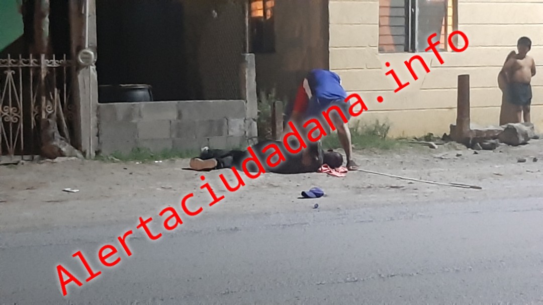 Lo golpean salvajemente y lo dejan tirado